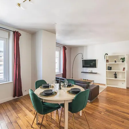 Le Salin - Center - Cathedrale