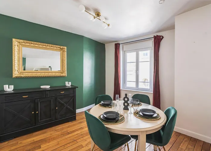 Le Salin - Center - Cathedrale